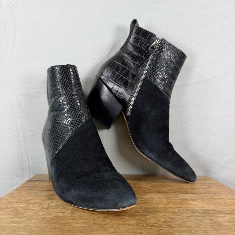 Dolce Vita Womens 9 Black Suede Snake Croc Mixed Texture Pointed Toe Ankle Boots